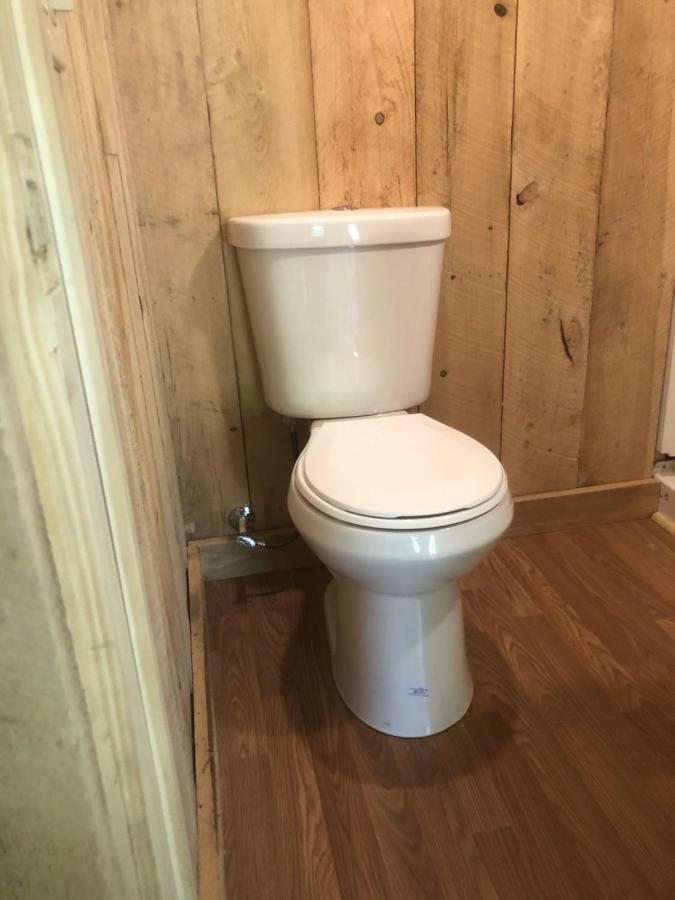 The Hideaway Tiny Cabin East Durham Экстерьер фото